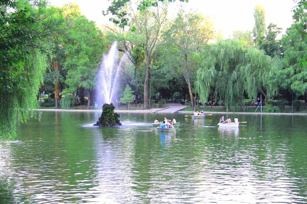 Central Park Bucureşti Rom bilde