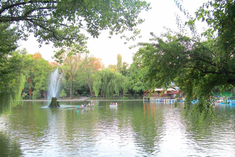Central Park Bucureşti Rom bilde